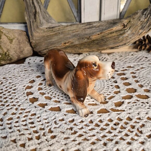 Vintage Basset Hound Porcelain Dog Figurine - Picture 5 of 13